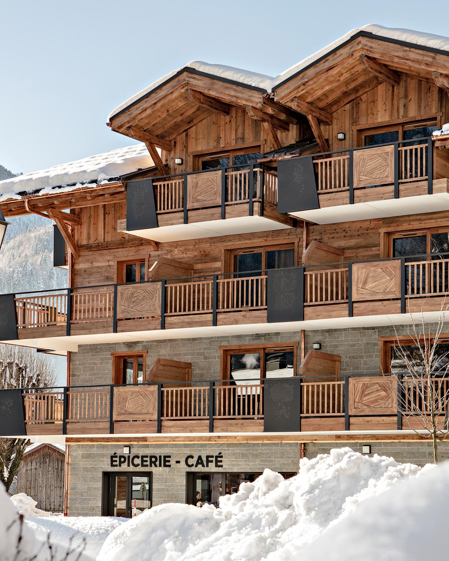 Hôtel et résidence Alexane à Samoëns vu de l'extérieur